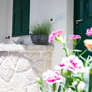 Petrinic Crnogaj Apartment Baška